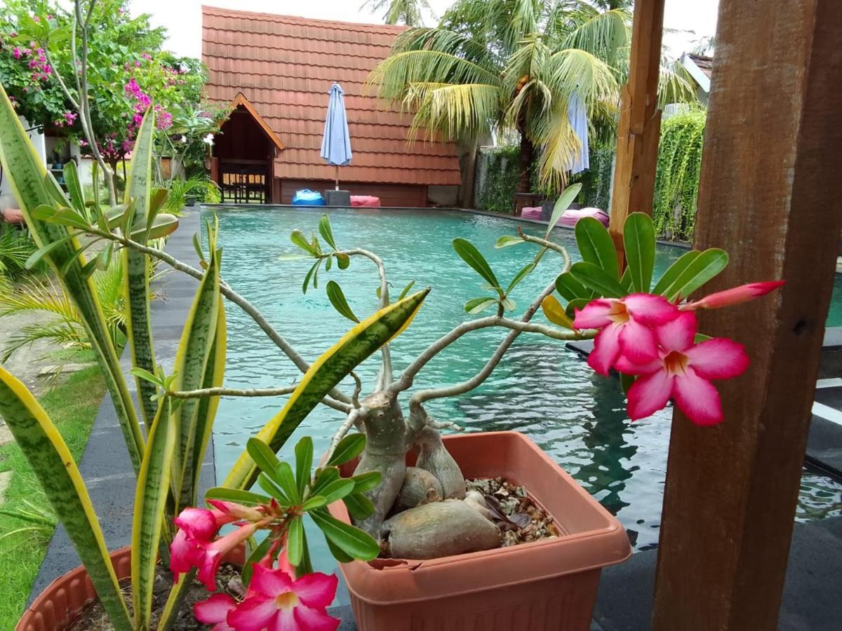 Talent Sunset Villa Gili Air Exterior photo